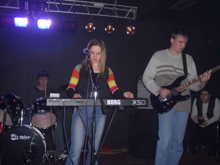 Фото ВнеРитма в клубе "Модуль" (г.Королёв) 04 февраля 2005 г.