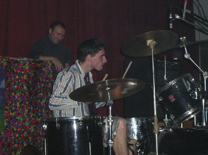 Фото Концерт в к/т "Спутник" 12 декабря 2003