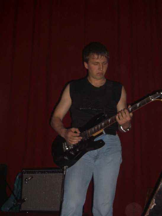 Фото Концерт в к/т "Спутник" 21 мая 2005